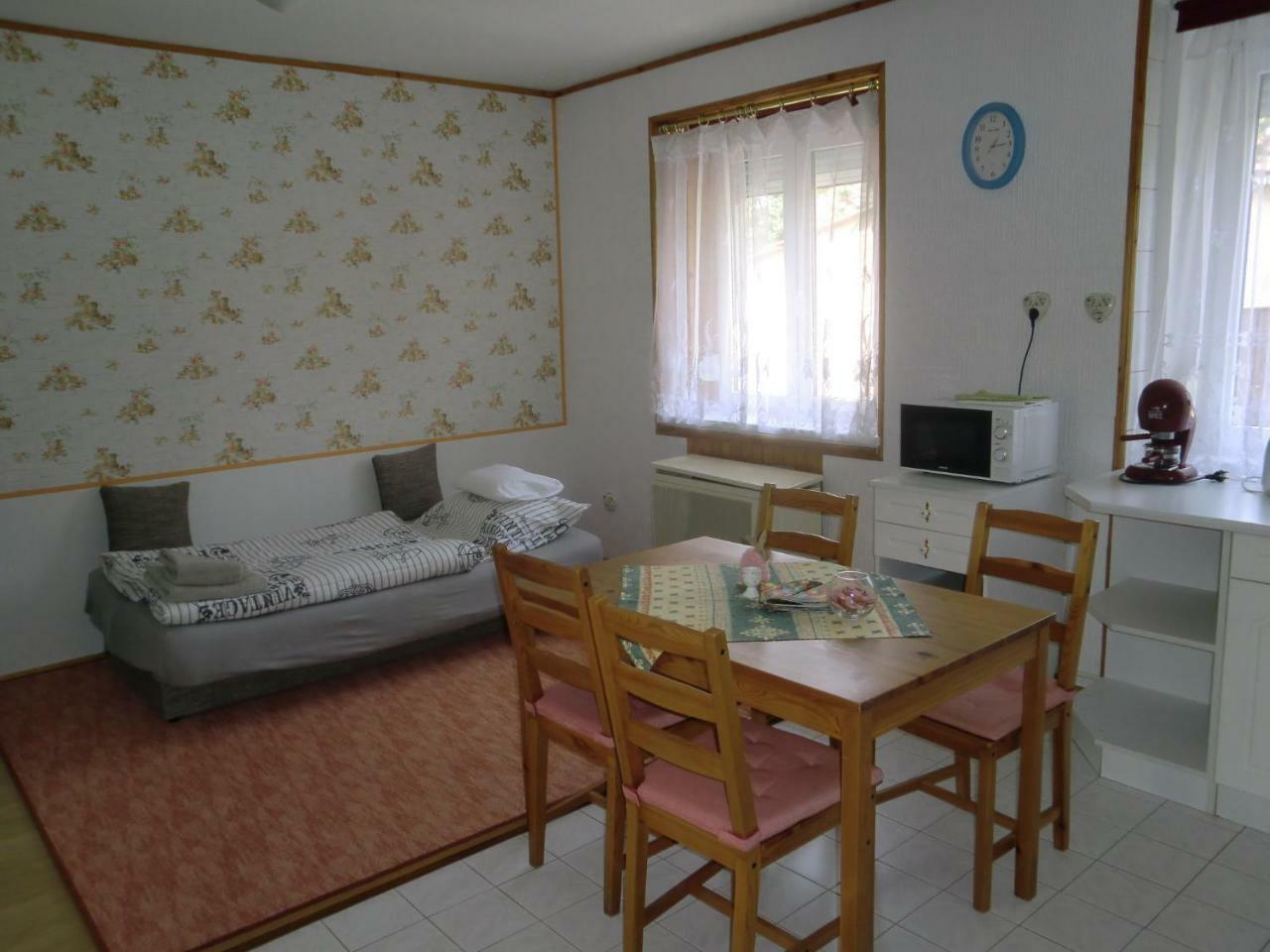 Elizabet Apartment Heviz Bagian luar foto